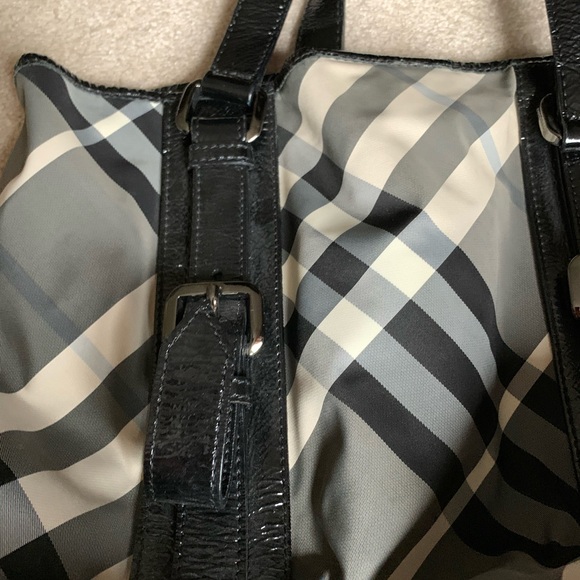 Large Burberry tote - Picture 13 of 16